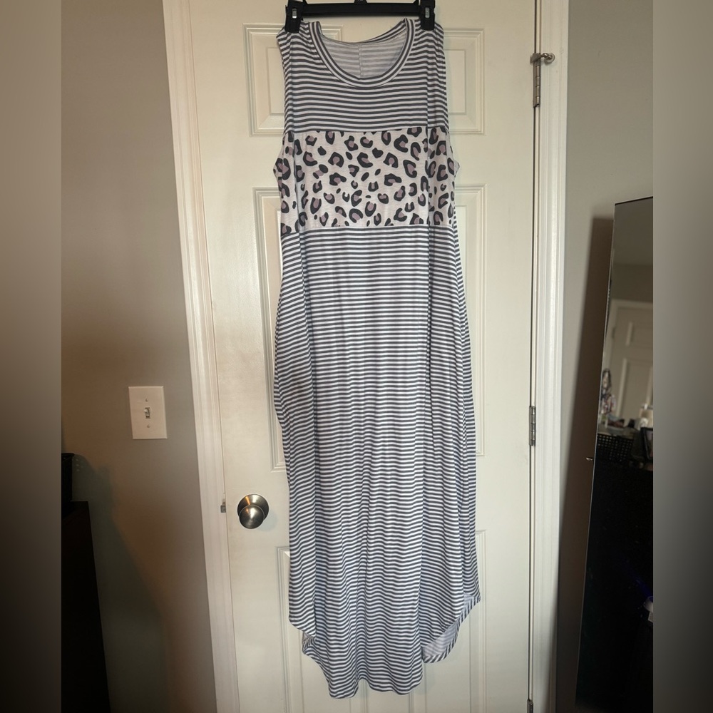 Women’s Maxi Dress - 1XL New Never Worn